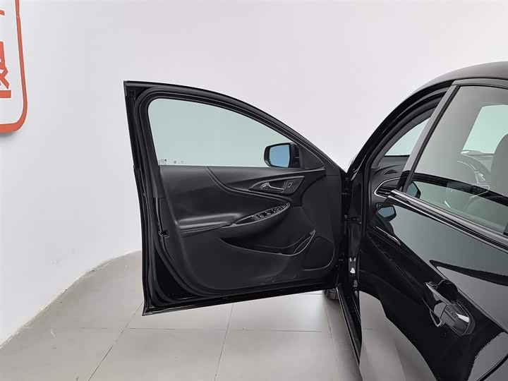 Фото 8 - Chevrolet Malibu XL