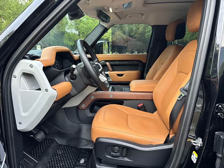 Фото 7 - Land Rover Defender