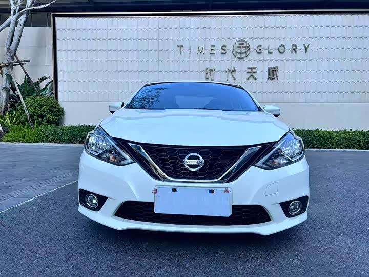 Фото 2 - Nissan Sylphy