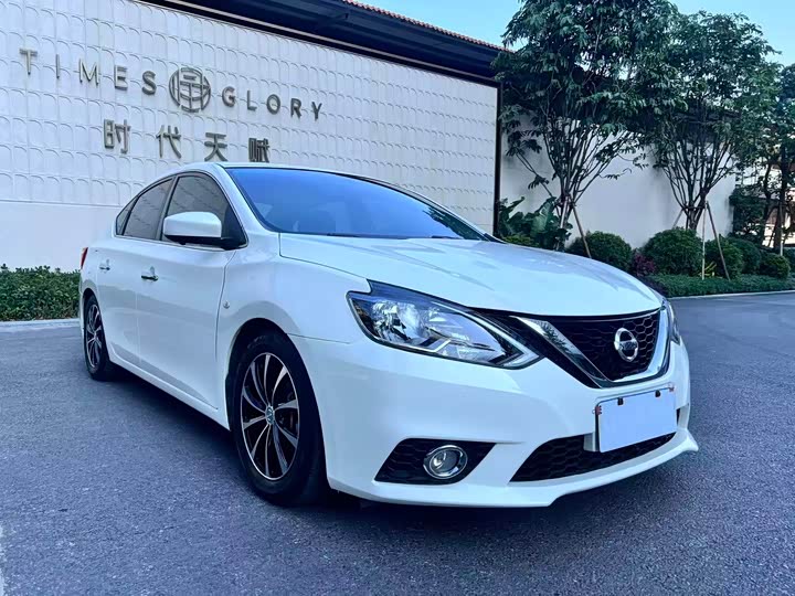 Фото 3 - Nissan Sylphy