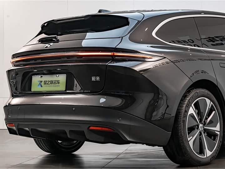 Фото 8 - Nio ET5T