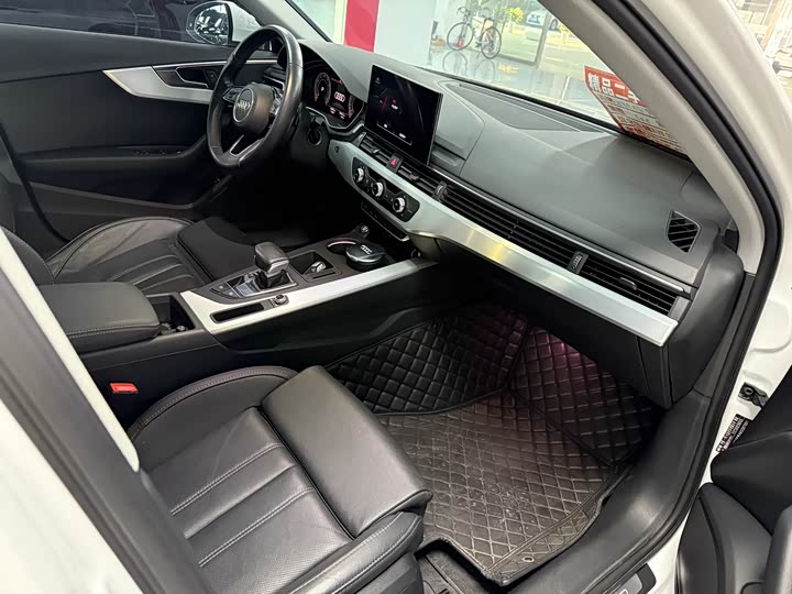 Фото 7 - Audi A4L