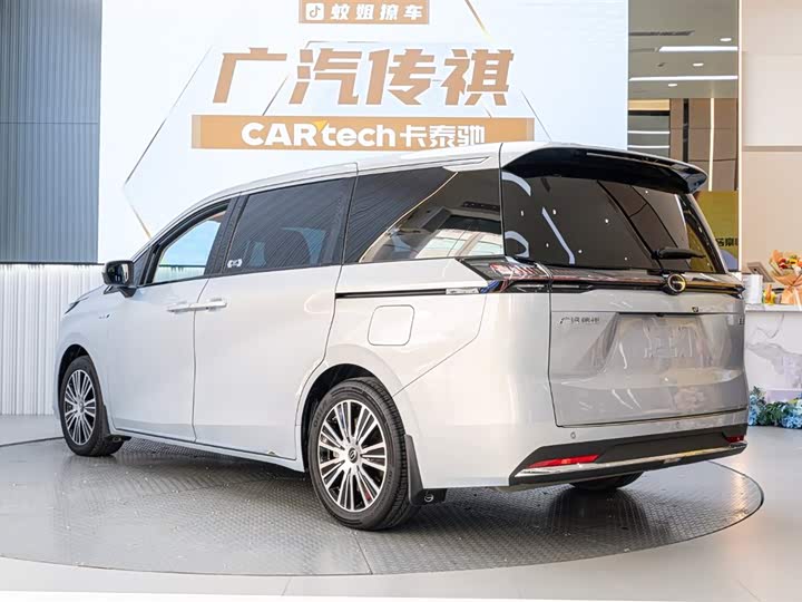 Фото 4 - GAC Trumpchi E8