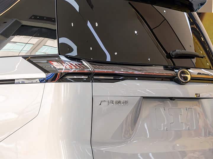 Фото 7 - GAC Trumpchi E8