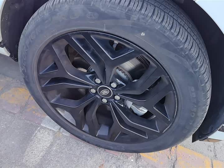 Фото 6 - Land Rover Range Rover Evoque L