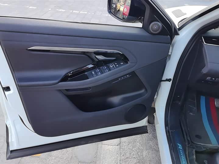 Фото 7 - Land Rover Range Rover Evoque L