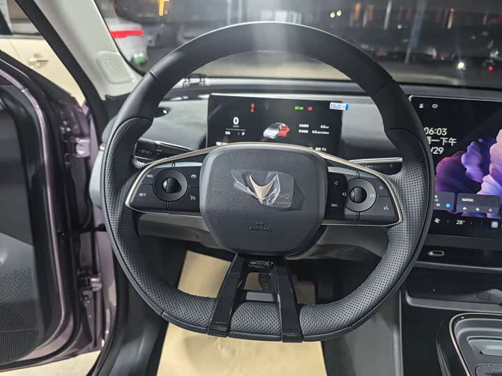 Фото 8 - BAIC Arcfox T1