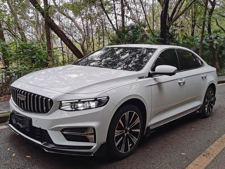 Фото 1 - Geely Preface