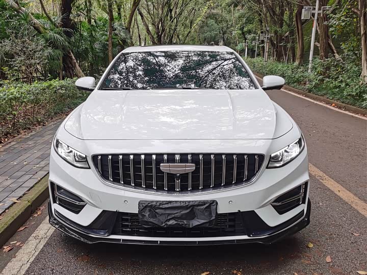 Фото 2 - Geely Preface