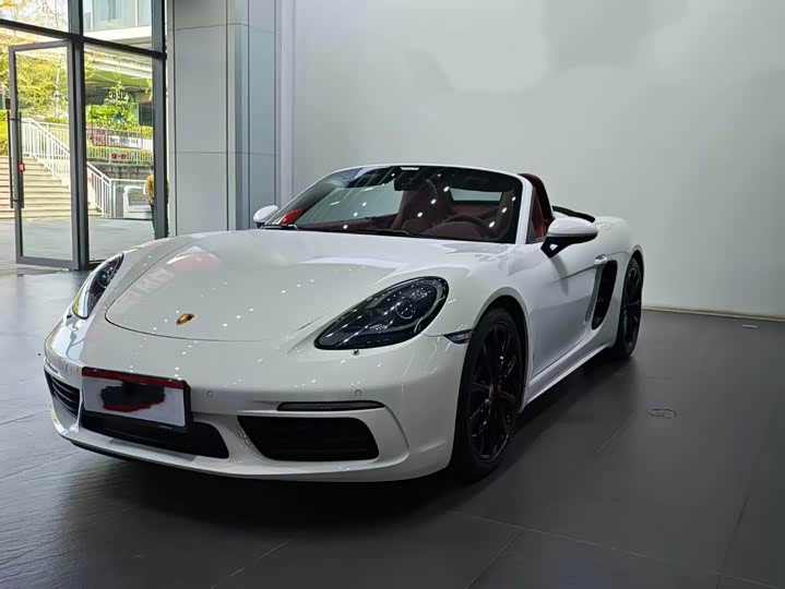 Фото 1 - Porsche 718