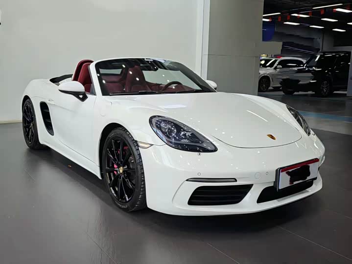 Фото 2 - Porsche 718