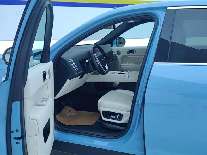 Фото 9 - LiXiang L7