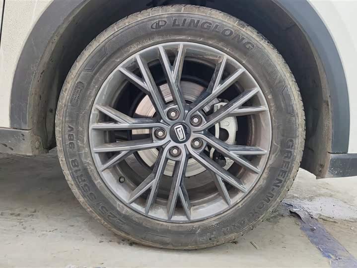 Фото 6 - Bestune T55