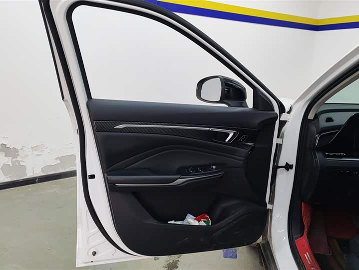 Фото 7 - Bestune T55