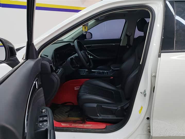 Фото 9 - Bestune T55