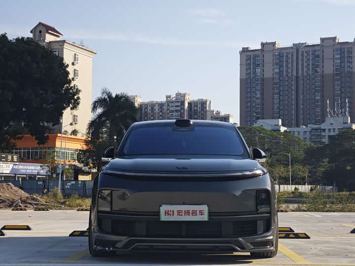 Фото 1 - LiXiang L8