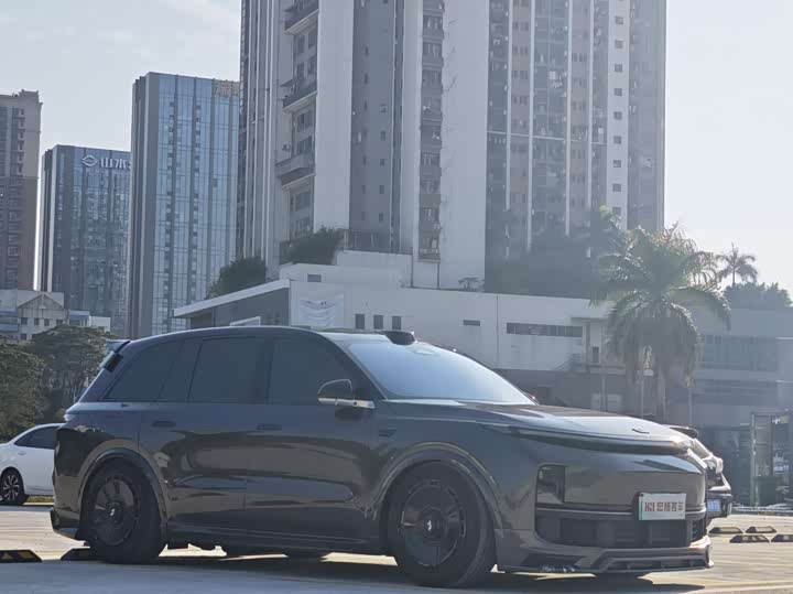 Фото 2 - LiXiang L8