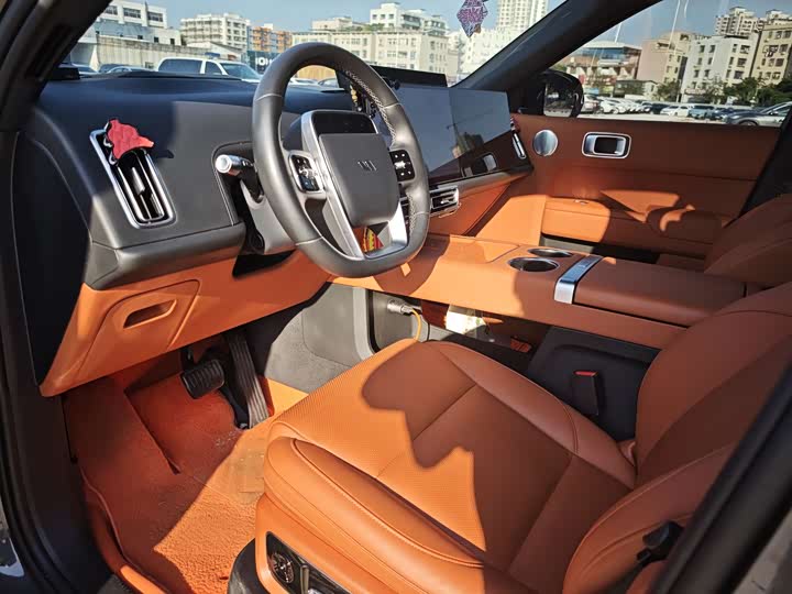 Фото 9 - LiXiang L8