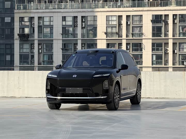 Фото 1 - Nio ES8