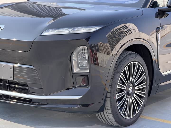 Фото 4 - Nio ES8