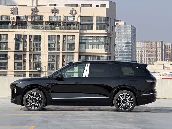 Фото 7 - Nio ES8