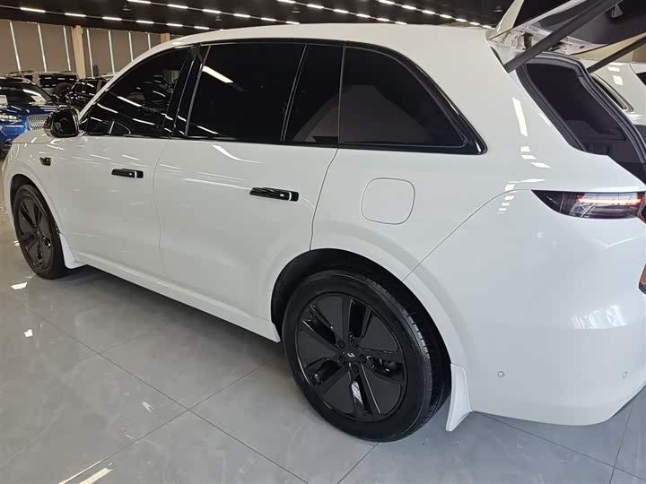 Фото 5 - LiXiang L6