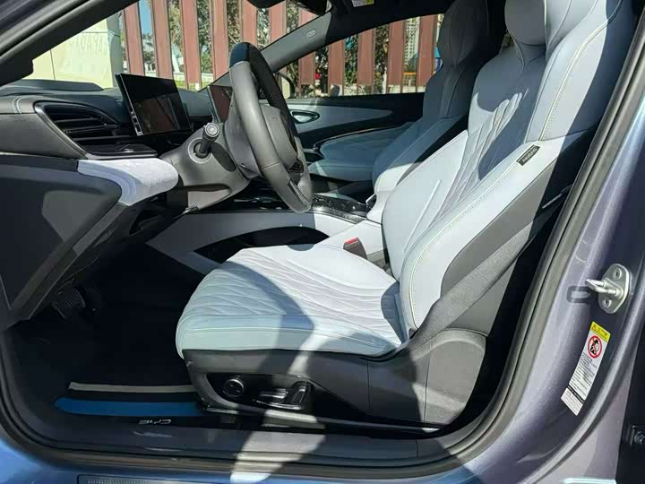 Фото 3 - BYD Seal