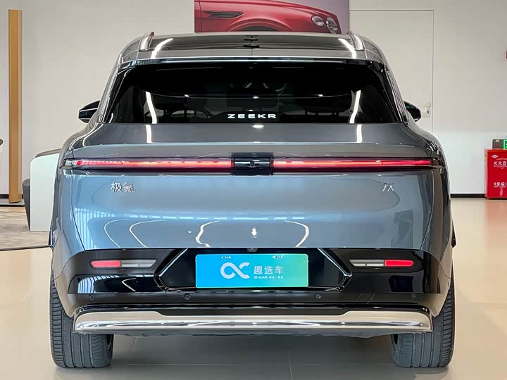 Фото 6 - Zeekr 7X
