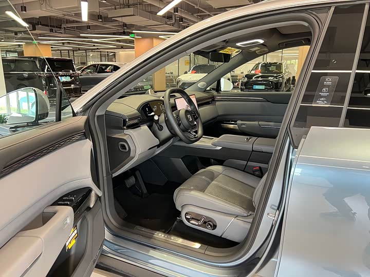 Фото 8 - Zeekr 7X