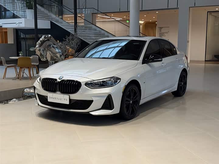 Фото 1 - BMW 1 Series