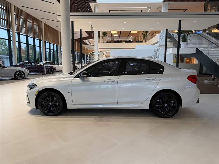 Фото 5 - BMW 1 Series