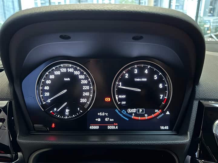 Фото 9 - BMW 1 Series