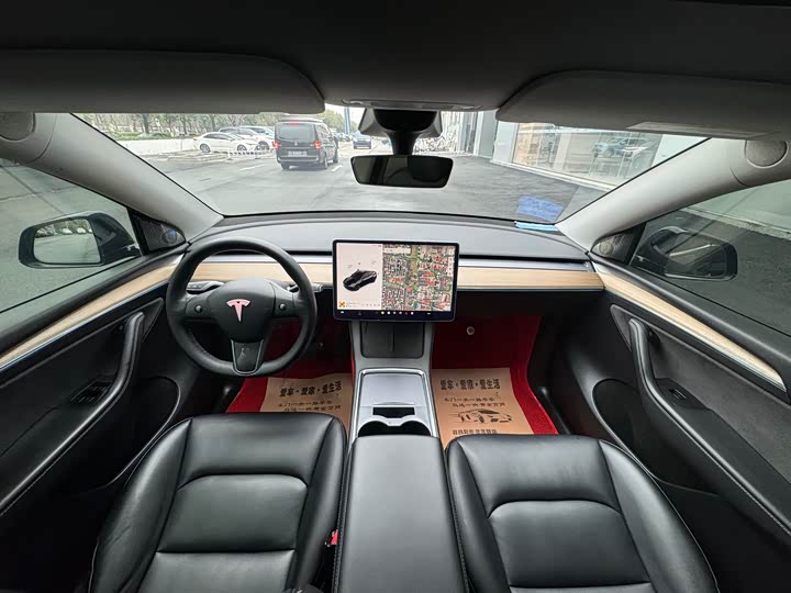 Фото 6 - Tesla Model Y