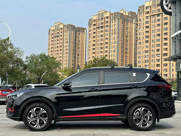 Фото 3 - Jetour X70