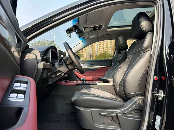 Фото 6 - Jetour X70