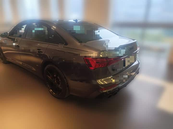 Фото 9 - Audi A6L