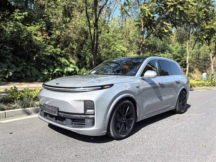 Фото 1 - LiXiang L8