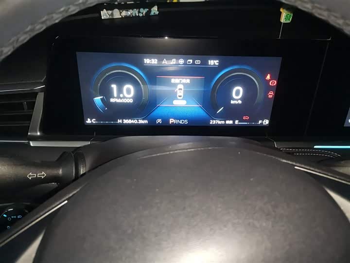 Фото 4 - Ford Escort