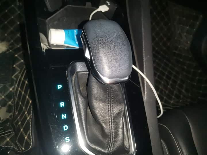 Фото 7 - Ford Escort