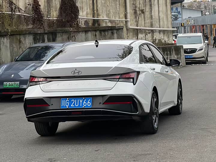 Фото 4 - Hyundai Elantra N line