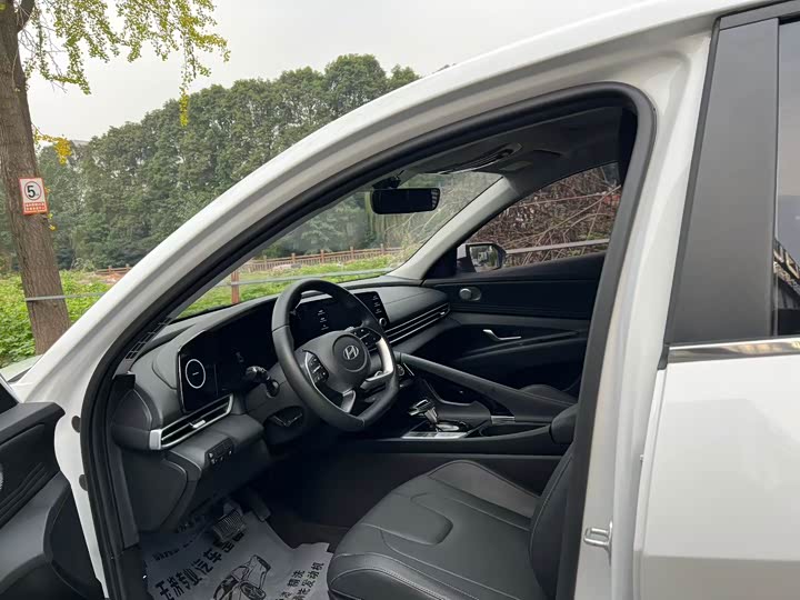 Фото 7 - Hyundai Elantra N line