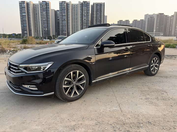 Фото 3 - Volkswagen Magotan