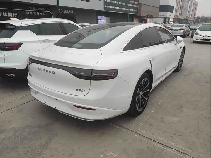 Фото 7 - Luxeed S7