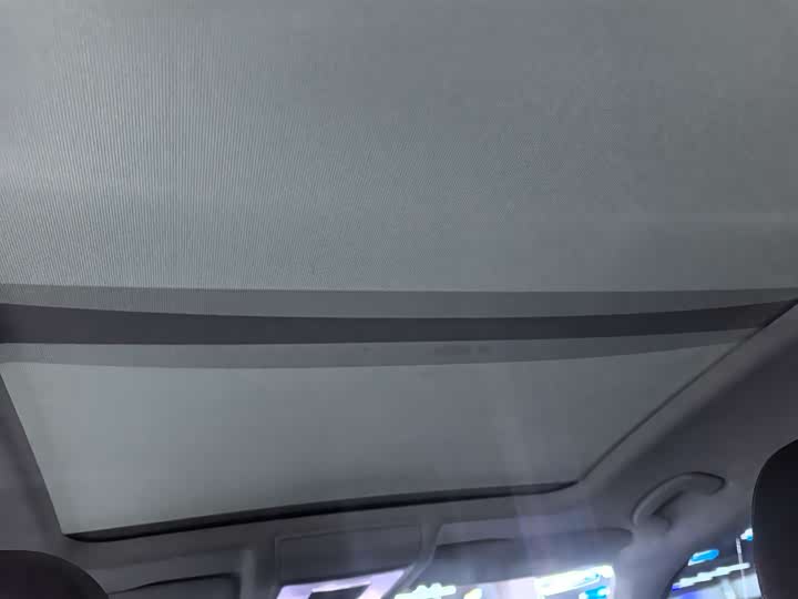 Фото 9 - Volkswagen Passat