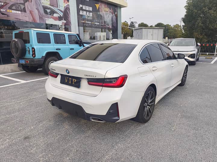 Фото 6 - BMW 3 Series