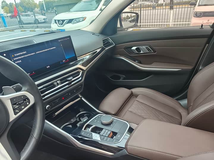 Фото 9 - BMW 3 Series