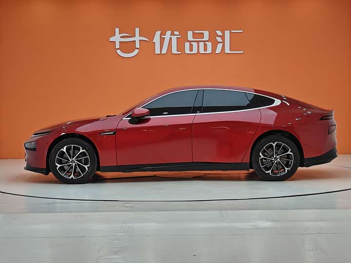 Фото 2 - XPeng P7