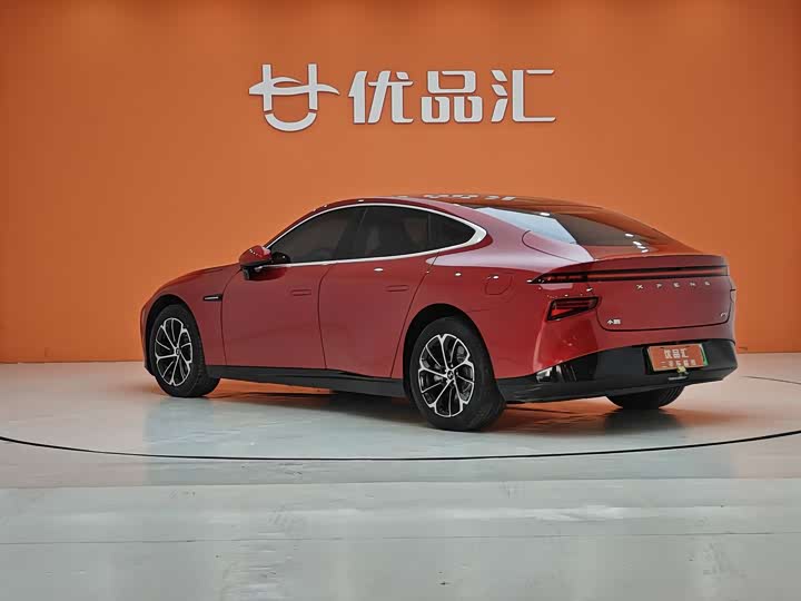 Фото 3 - XPeng P7