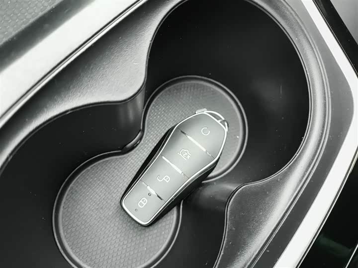 Фото 9 - BYD Qin Plus