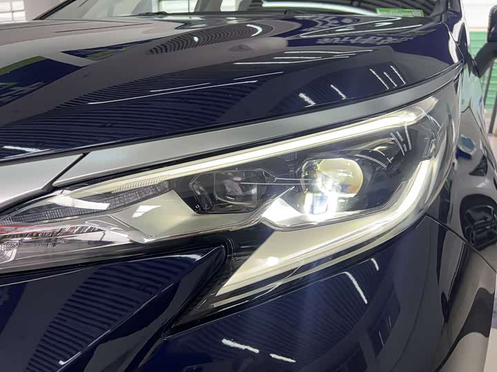 Фото 4 - Toyota Sienna